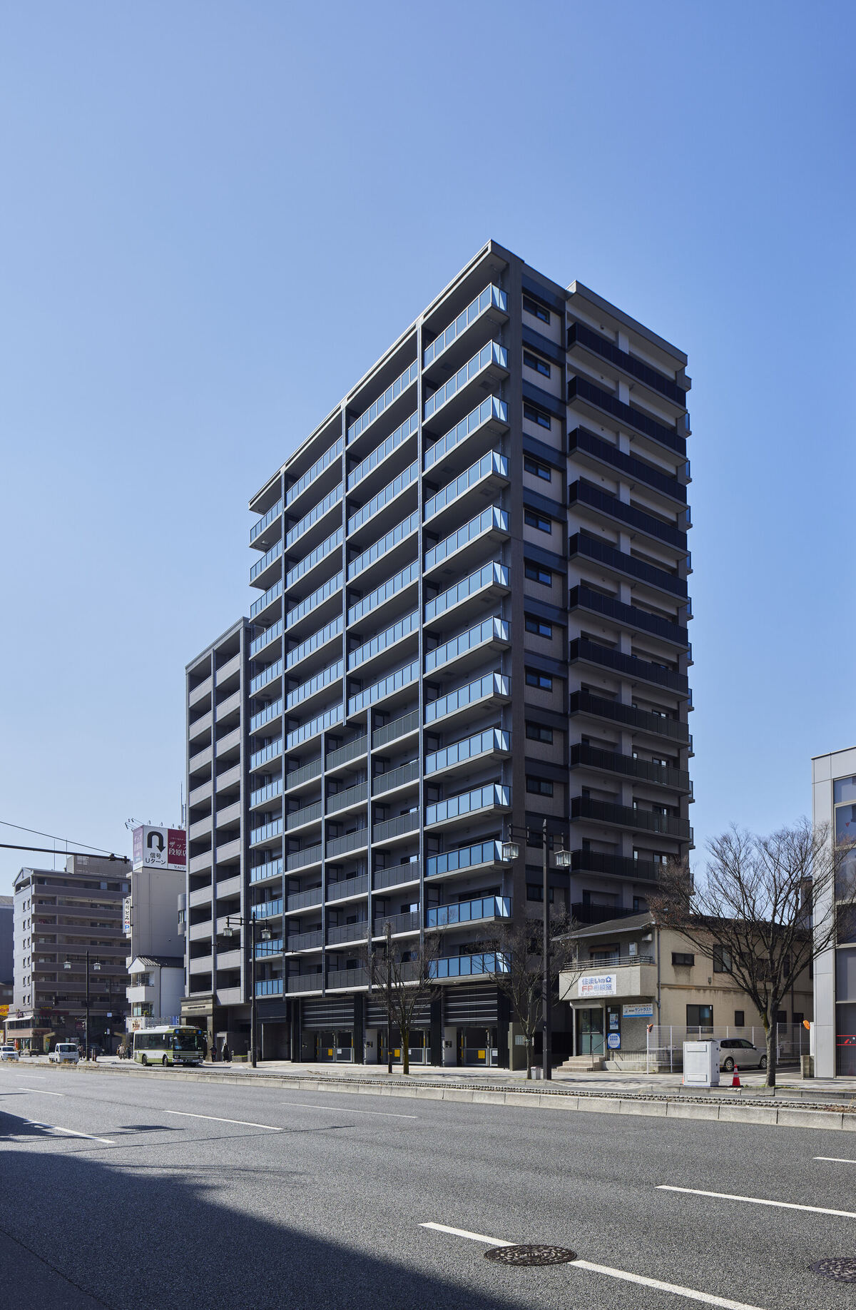 ラルステージ段原 THE MiD 完成外観